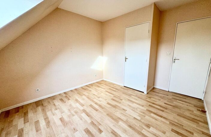 Maison 116 m², grand séjour, 4 chambres, garage et jardin - DPE C — photo 4
