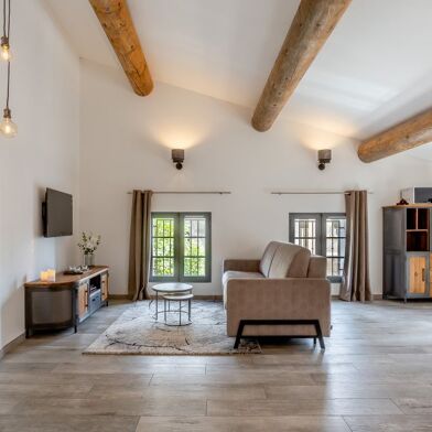 Appartement 2 pièces 890 €