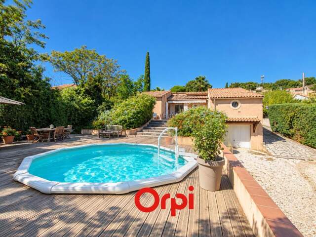 EXCLUSIVITÉ BANDOL – VILLA DE PLAIN-PIED AVEC PISCINE, CALME ET INTIMITÉ — photo du bien