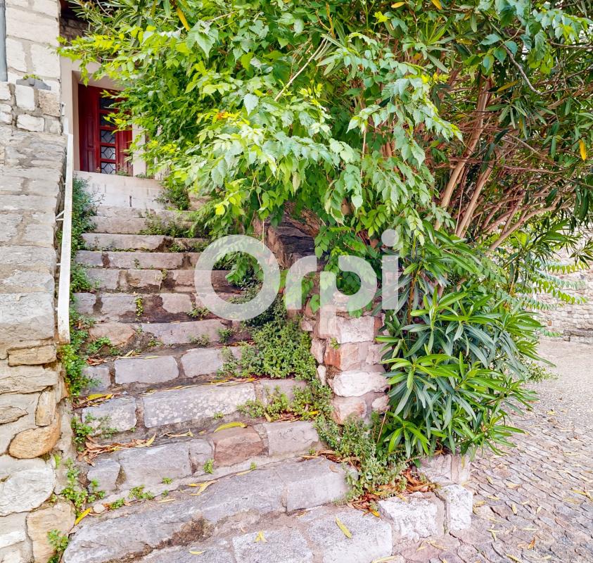 Maison de Village   T7 à vendre Ruoms 07120