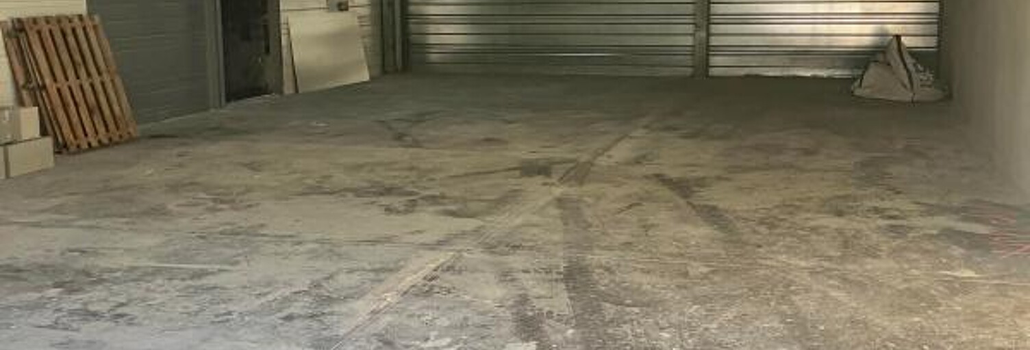 Local industriel  369 m² à louer à La Rochelle (17000)