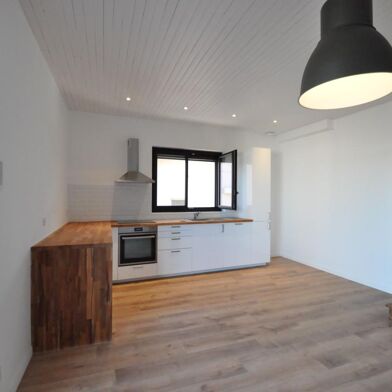 Appartement 3 pièces 1100 €