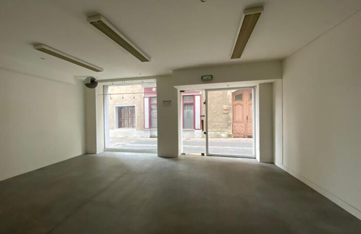 Bien Commercial À Louer — photo 4