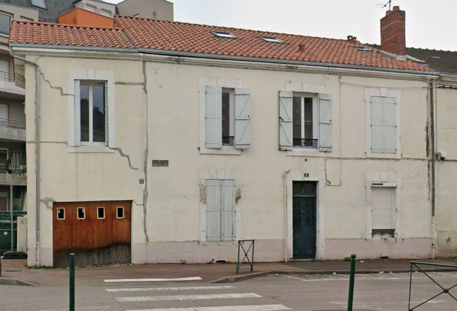IMMEUBLE DE RAPPORT DE CINQ LOGEMENTS TOUS LOUÉS — photo 1