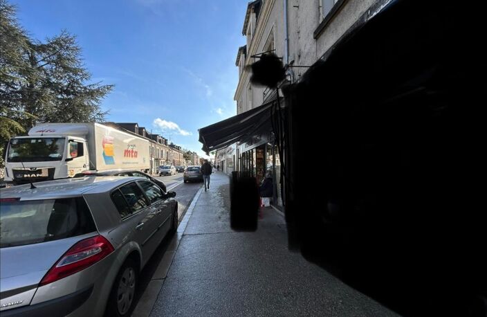 Bien Commercial À Vendre — photo 2