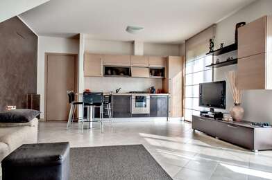 Appartement 6 pièces 690600 €