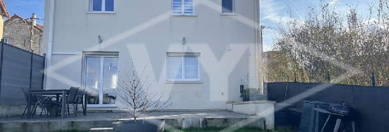 Maison 5 Pièces 93 m² à vendre à Combs-la-Ville (77380)