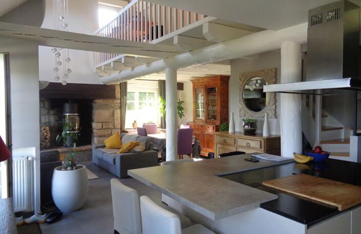 Le Pertuis(43), maison de 120 m2 habitables, 3 chambres, piscine sur 3.444 m2 de terrain — photo 2