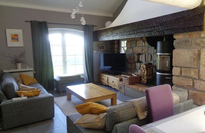 Le Pertuis(43), maison de 120 m2 habitables, 3 chambres, piscine sur 3.444 m2 de terrain — photo 4