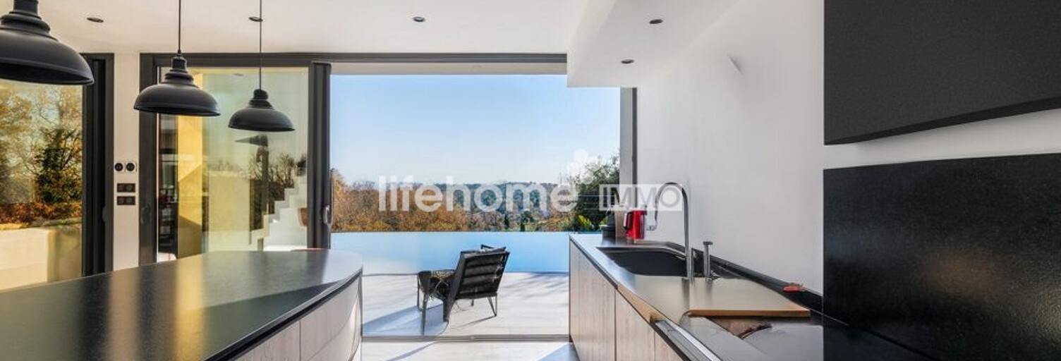 Maison 5 Pièces 234 m² à vendre à Tourrettes-sur-Loup (06140)