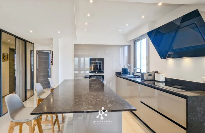 NICE - CIMIEZ/RIMIEZ - Appartement 4 pièces avec terrasse, balcon et vue panoramique — photo 3