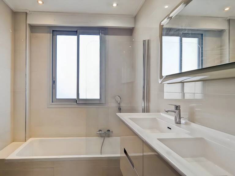 NICE - CIMIEZ/RIMIEZ - Appartement 4 pièces avec terrasse, balcon et vue panoramique — photo 1
