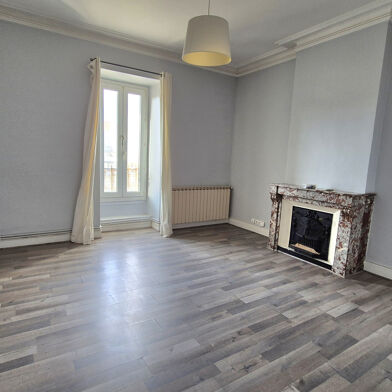 Appartement 4 pièces 172000 €