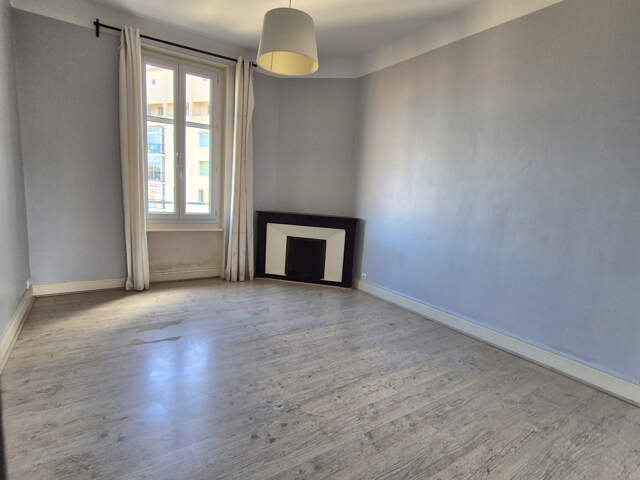 Appartement T4 parking — photo du bien