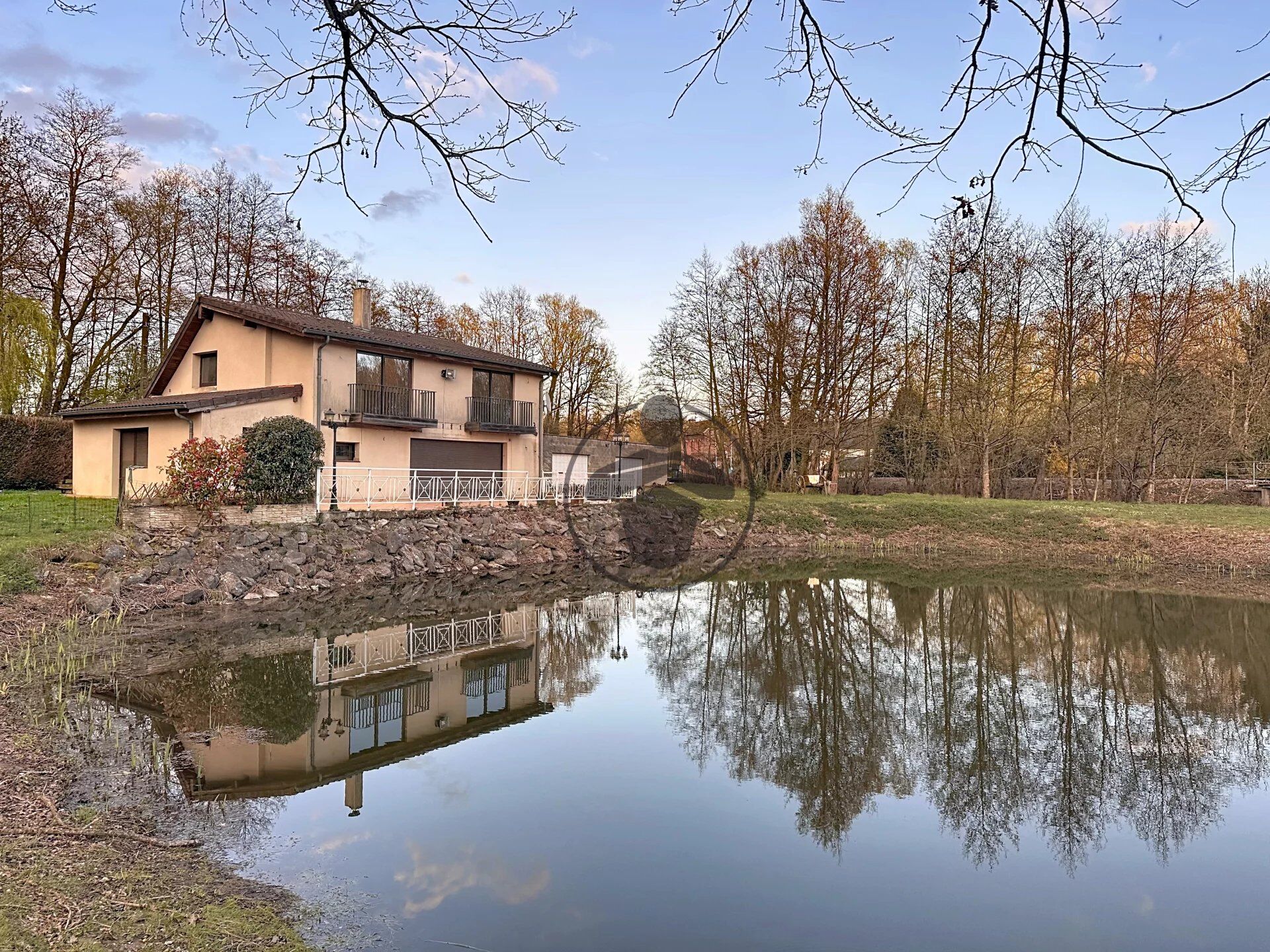 Maison 7 pièces 143 m² · à Séry-lès-Mézières · 143 m² · 199 900 €