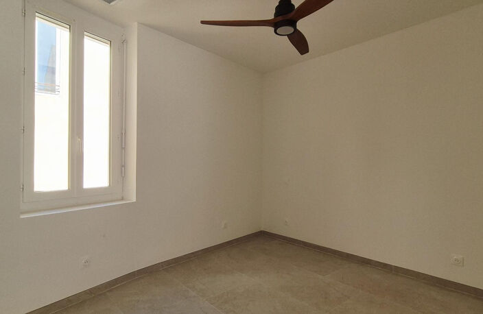 NIMES RUE PIERRE SEMARD APPARTEMENT T3 DE 55.4M2 — photo 5