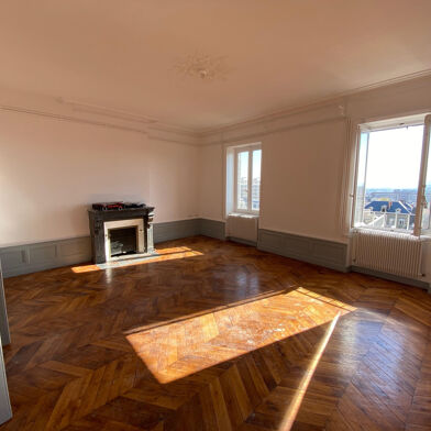 Appartement 4 pièces 1420 €