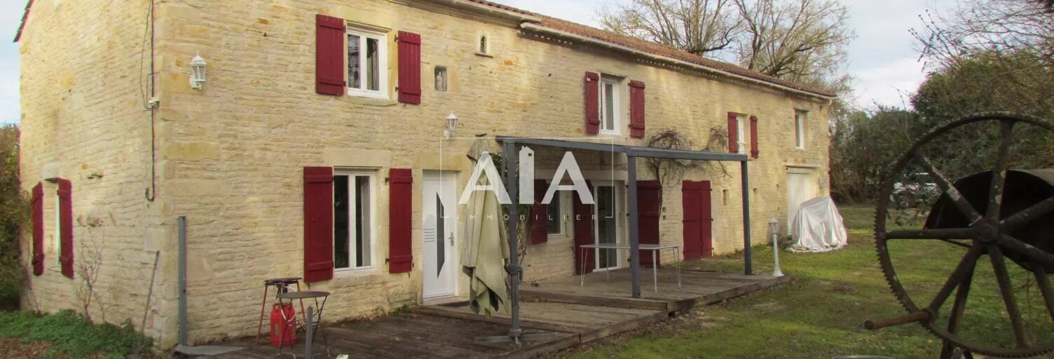 Immeuble  275 m² à vendre à Saint-Fraigne (16140)