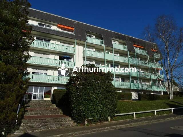 Appartement T2 avec cave,parking et garage couvert — photo du bien