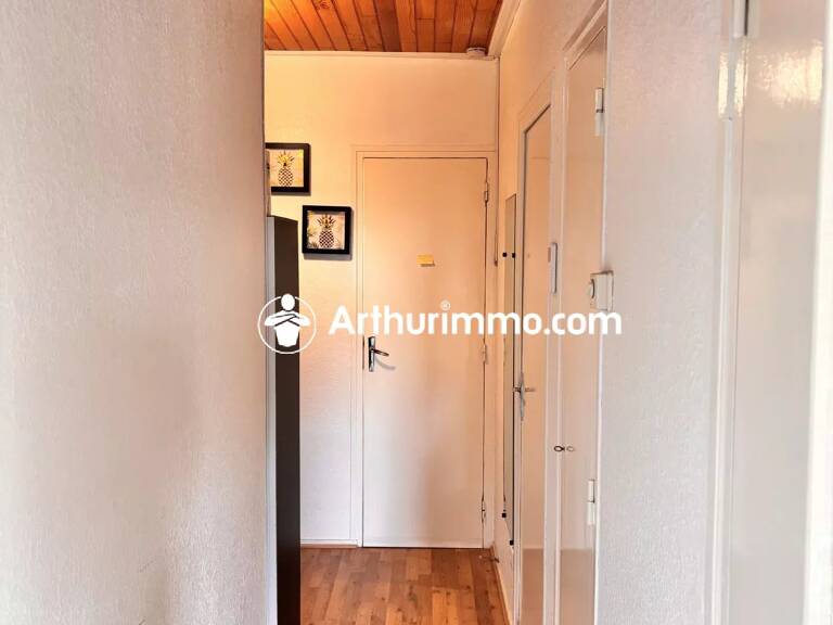 Appartement T2 avec cave,parking et garage couvert — photo 1