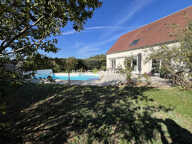 Le calme, l'espace, la piscine et surtout, une maison où l — photo 2