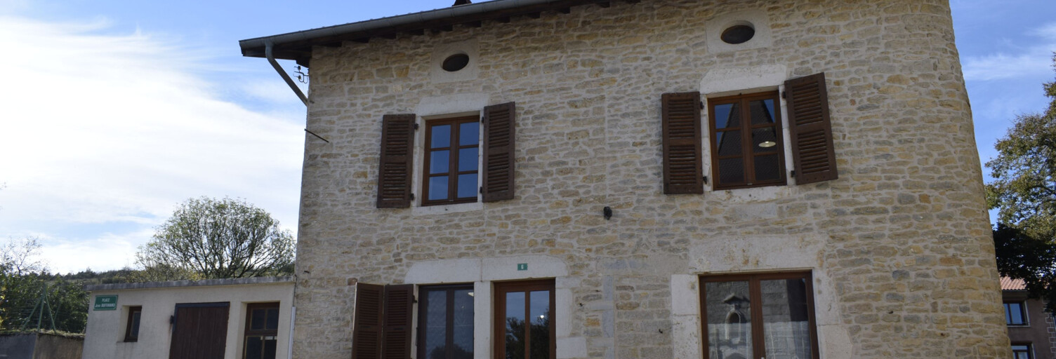 Maison 6 Pièces 139 m² à louer à Aromas (39240)