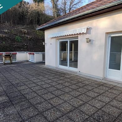 Appartement 5 pièces 255000 €