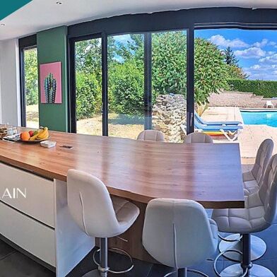 Maison 13 pièces 549000 €