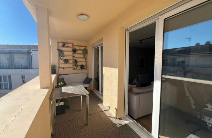 🏡  À VENDRE – T2 rénové avec terrasse et parking – Place des Patriotes, Montpellier — photo 4