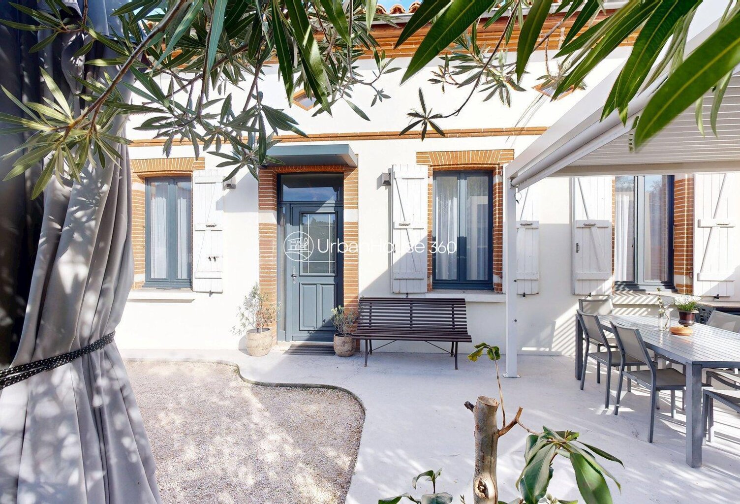 LONGÈRE RÉNOVÉE - DÉPENDANCE - TERRAIN CONSTRUCTIBLE — photo 1