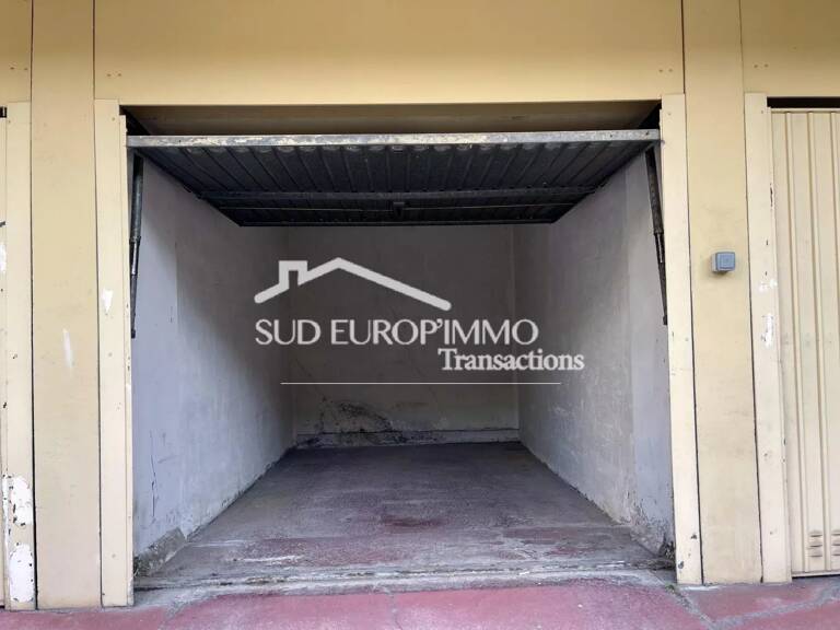 NICE LIBERATION garage de plain pied — photo 1