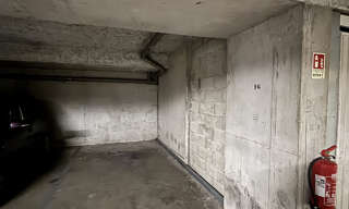 Garage   m² à louer à Villeurbanne (69100)