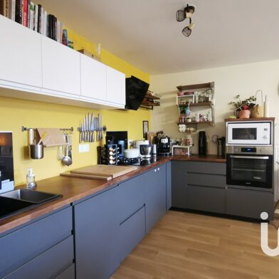 Appartement 3 pièces 180000 €