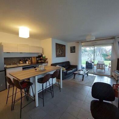 Appartement 3 pièces 943 €