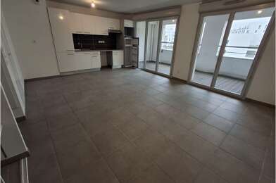 Appartement 3 pièces 836 €