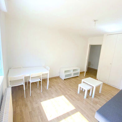 Appartement 2 pièces 750 €