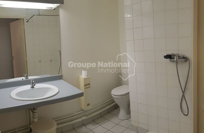 STUDIO T1 MEUBLE 19 m² lumineux quartier etudiant — photo 4