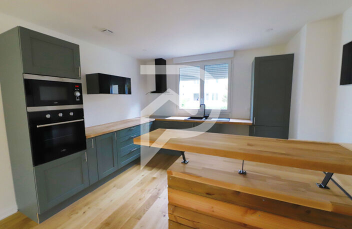 Maison Chatou 11 pièce(s) 229 m2 — photo 2