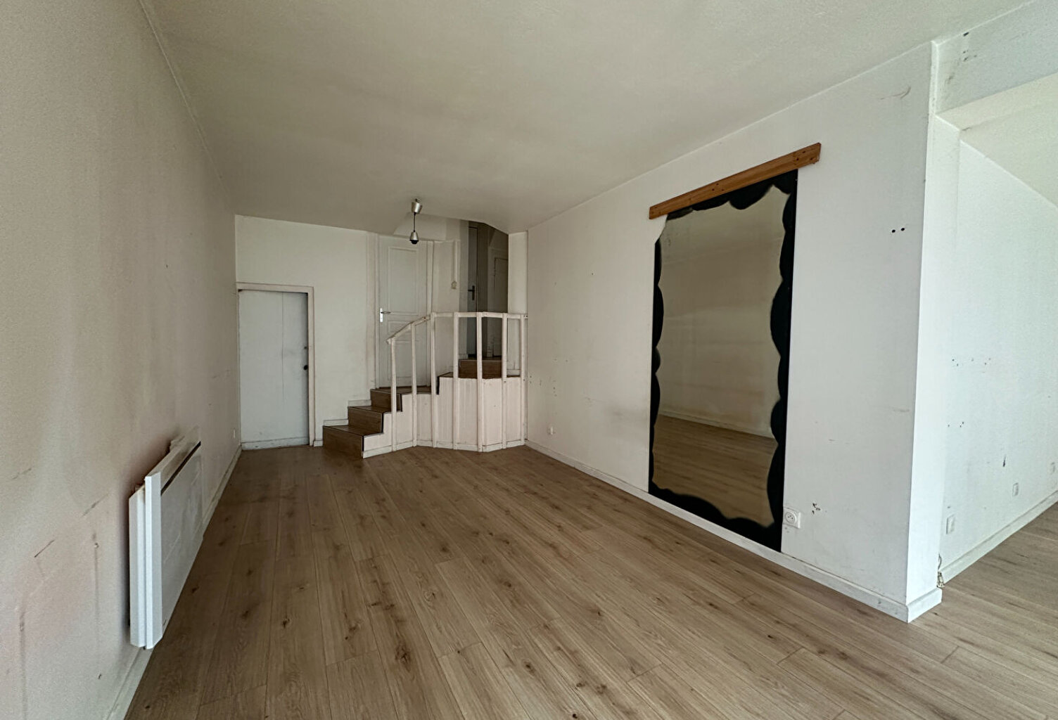Local commercial — photo 1
