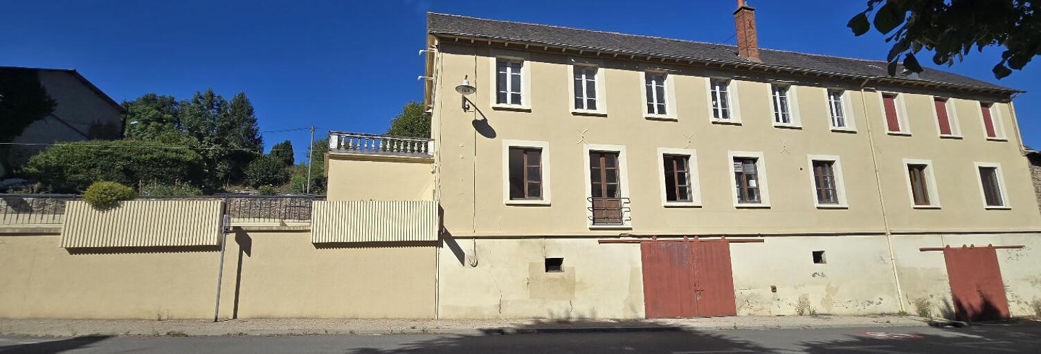 Immeuble  323 m² à vendre à Salmiech (12120)