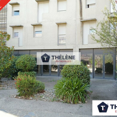 Commerce  411000 €