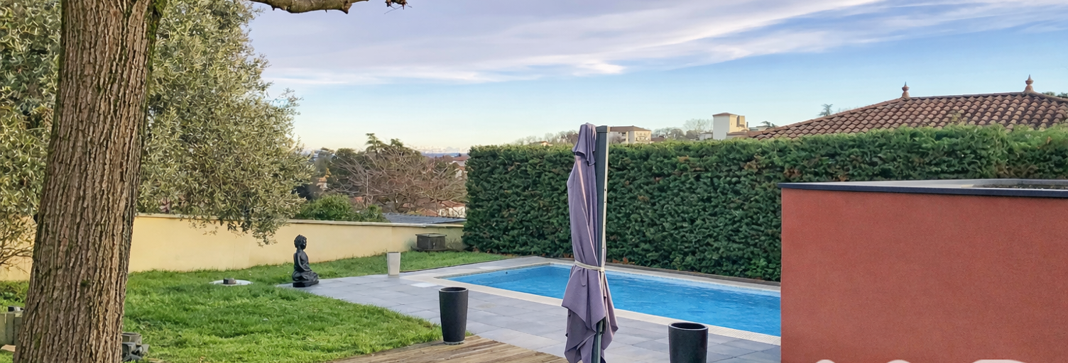 Maison 8 Pièces 218 m² à vendre à Charly (69390)