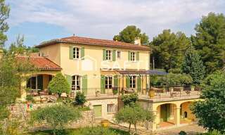 Maison 6 Pièces 233 m² à vendre à Villecroze (83690)