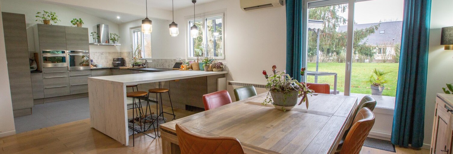 Maison 7 Pièces 150 m² à vendre à Le Mesnil-Saint-Denis (78320)