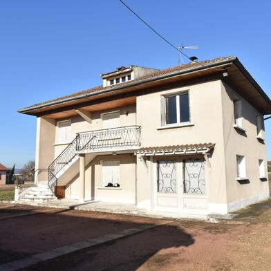 Maison 11 pièces 200000 €