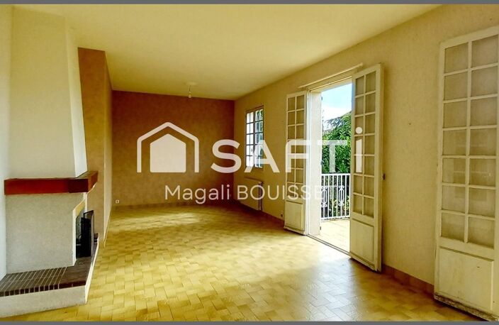 Maison T5 de 140m², 4 chambres, balcon traversant et vue dégagée, un garage de plus de 35m², jardin de 1100m². Devis sont disponibles. — photo 4