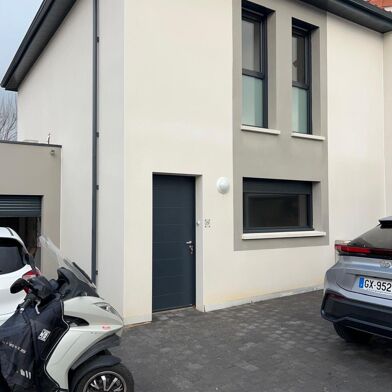 Maison 4 pièces 379000 €