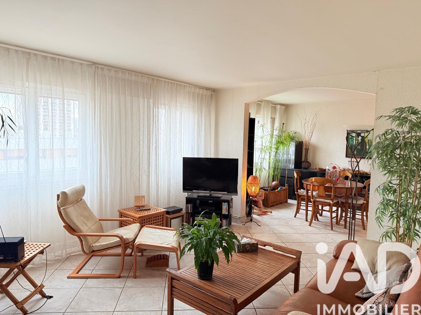 Sarcelles - 110m² - 6p. - 4ch.