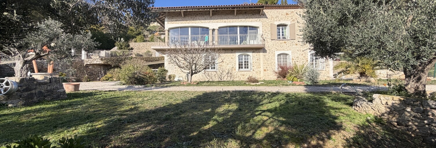 Maison 9 Pièces 300 m² à vendre à Le Tignet (06530)