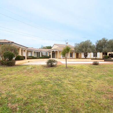 Maison 9 pièces 680000 €